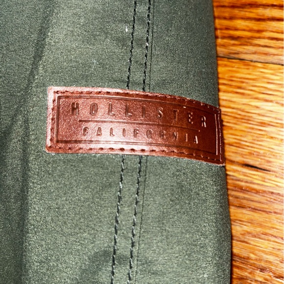 HOLLISTER STRETCH TWILL SHERPA LINED PARKA JACKET COAT OLIVE WOMENS small FLAW - Picture 8 of 16